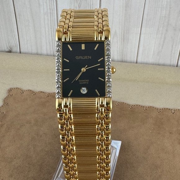Vintage Gruen Man's 6 Diamond Tank Quartz Watch with Date at 6 - Picture 2 of 9